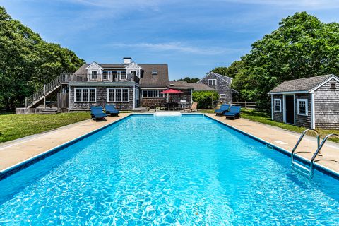 Pool, Yard, Back of House