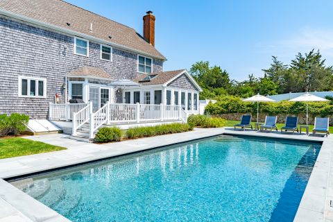 irect access from inside bedroom to shared 2nd Level Bath, Bath also accessed from hall d